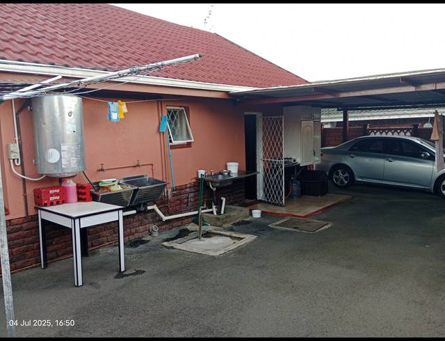 3 BEDROOM HOUSE FOR SALE IN NORTHDALE